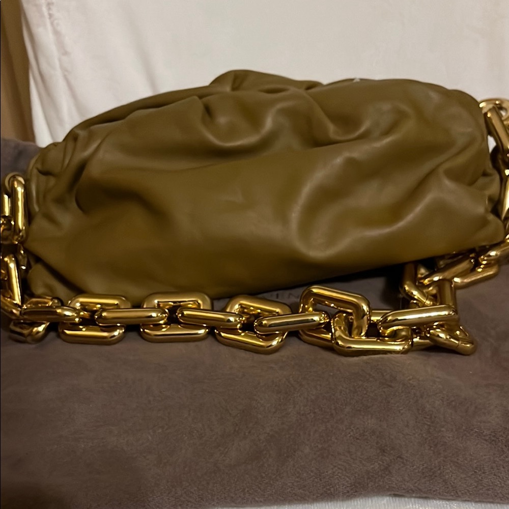 Luxurious brown Bottega cloud Chain Bag